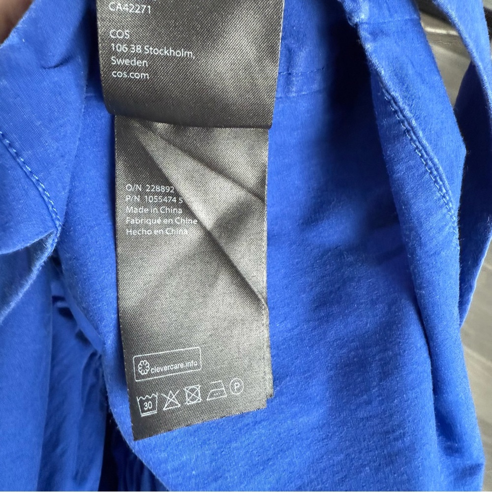 COS Wide Leg Jumpsuit in Brigh Blue Size 4 Smocked Cutout Back Sleeveless Retro - Picture 12 of 16